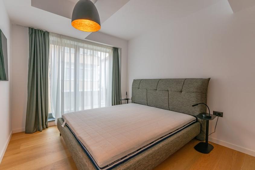 Apartament cu 3 camere decomandat, mobilat în Ultracentral