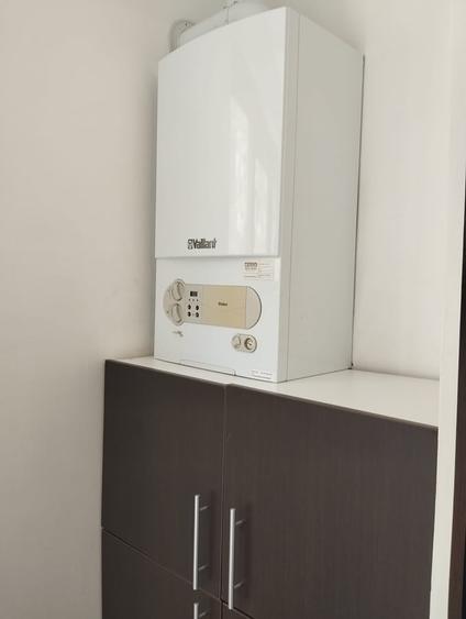 Apartament cu 2 camere decomandat în Apusului