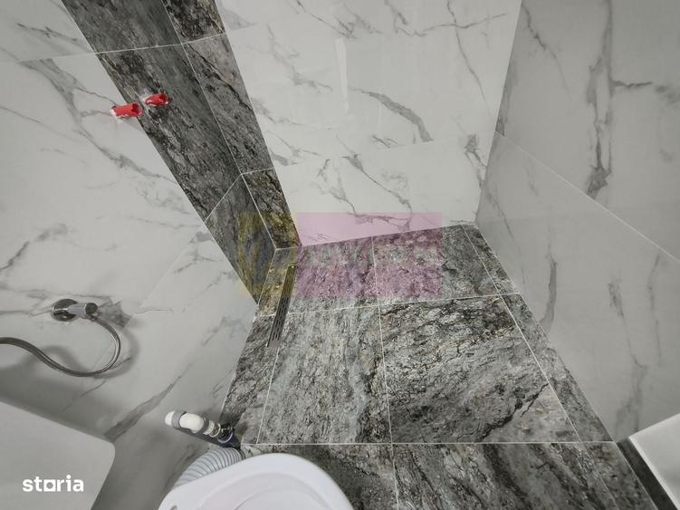 Casă cu 4 camere decomandat în Varlaam