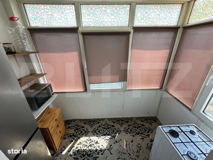 Apartament cu 3 camere decomandat în Rovine