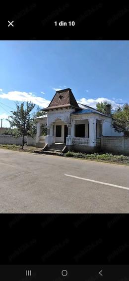 Casă cu 4 camere cu Teren 740 Mp în Cioroiași
