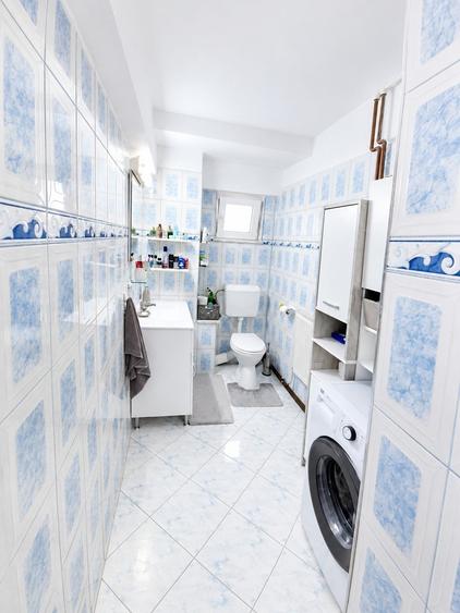 Apartament cu 3 camere decomandat în Central