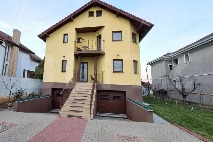 Casă cu 5 camere cu Teren 520 Mp în Central
