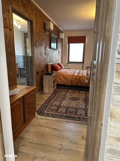 Casă cu 5 camere cu Teren 1430 Mp în Gurghiu