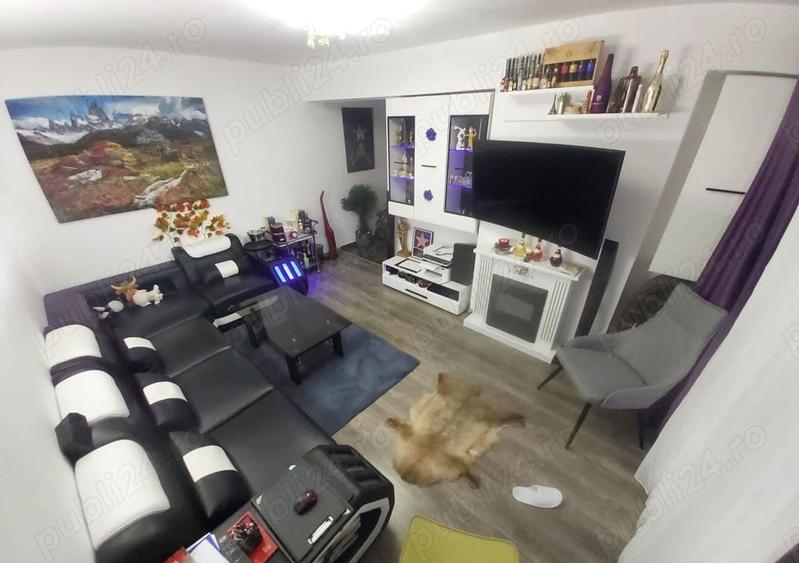 Penthouse cu 3 camere decomandat, mobilat în Berceni