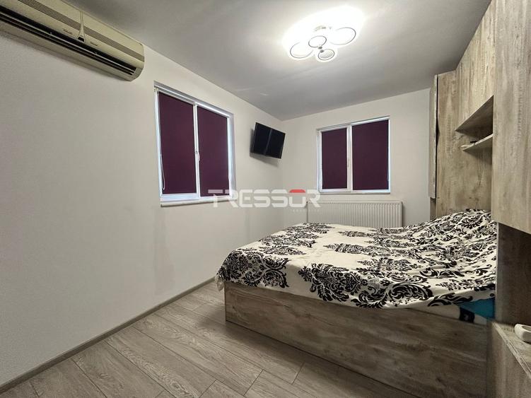 Casă cu 5 camere cu Canalizare în Lumina