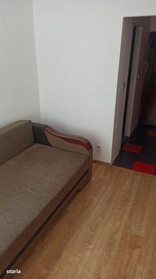 Garsonieră în Micro 17