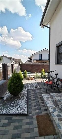 Duplex cu 3 camere cu Teren 300 Mp în Exterior Vest