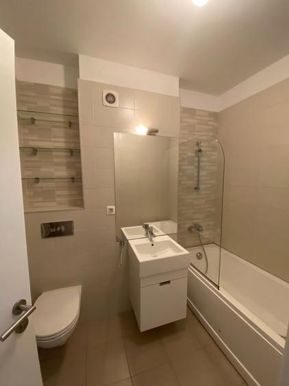 Apartament cu 2 camere semidecomandat, mobilat în Bună Ziua