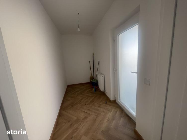 Casă cu 3 camere cu Teren 454 Mp în Calea Poplăcii