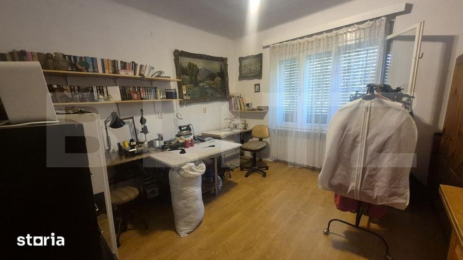 Casa cu 3 dormitoare de vanzare, 95 mp, teren 584 mp, zona Closca - 11