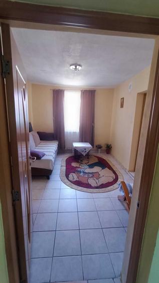 Casă cu 3 camere în Gherța Mică