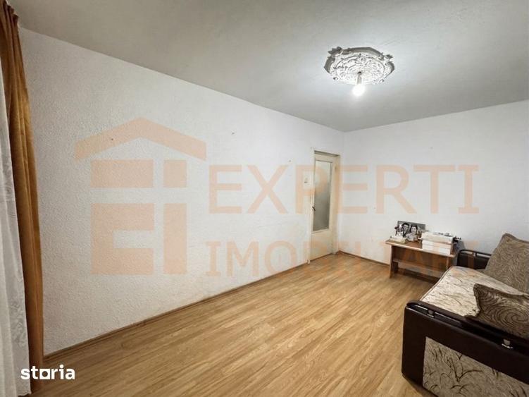 Apartament cu 2 camere, mobilat în Km 4 — fotografia 1