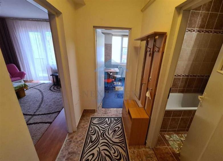 Garsonieră decomandată în Între Lacuri