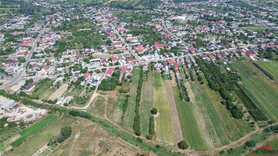 Teren de 4699 mp, în Milcovul