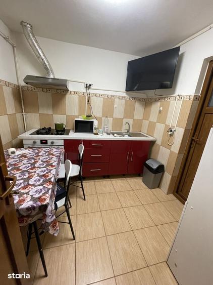 Casă cu 3 camere cu Teren 100 Mp în Colentina