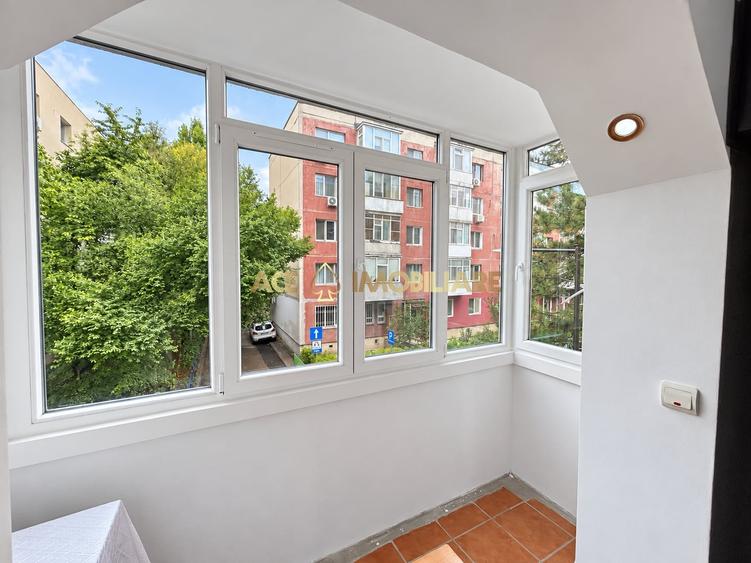 Apartament cu 3 camere decomandat, mobilat în Berceni