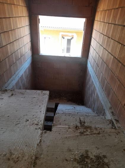 Casă cu 3 camere în Cristian