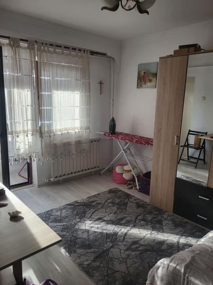 Garsonieră semidecomandată în Traian