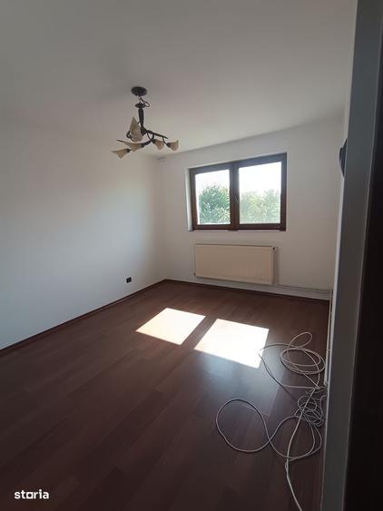 Vanzare apartament 3 camere Targoviste- zona Balaban - 4