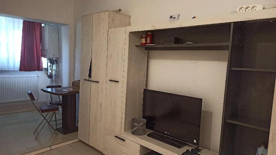 Garsonieră decomandată în Exterior Vest