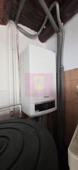 Casă individuală cu 4 camere cu Canalizare în Sud