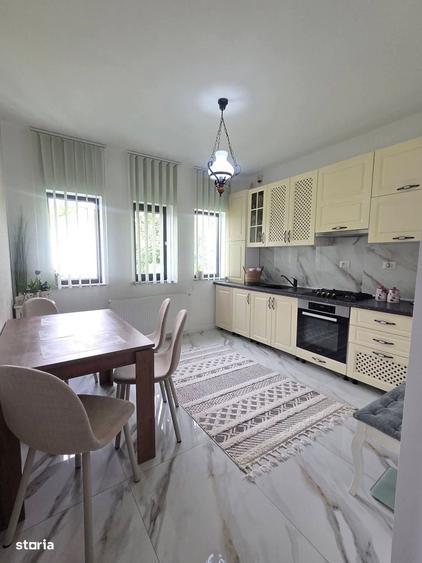 Casă cu 4 camere în Paltin