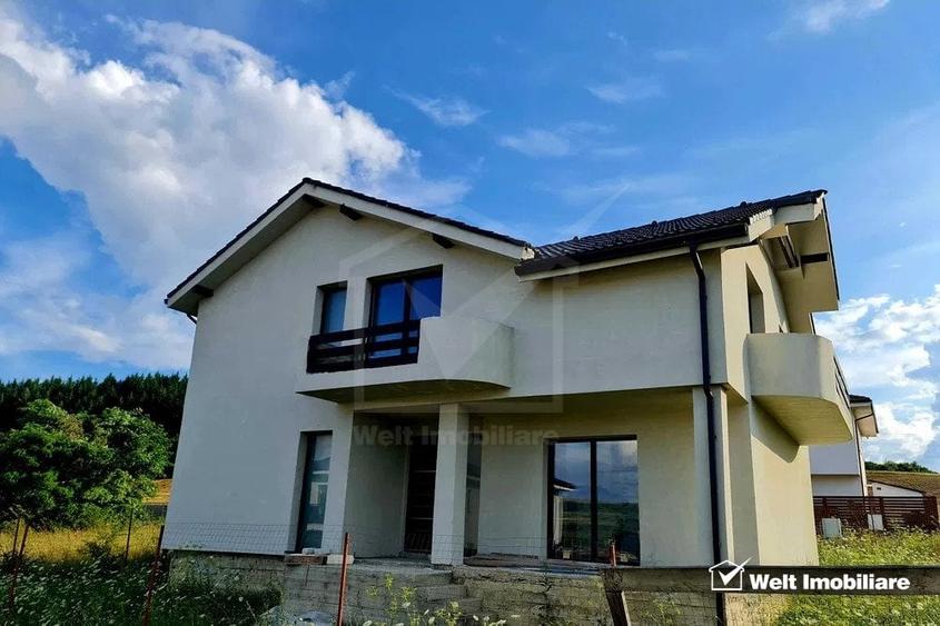 Casă individuală cu 4 camere cu Canalizare în Chinteni