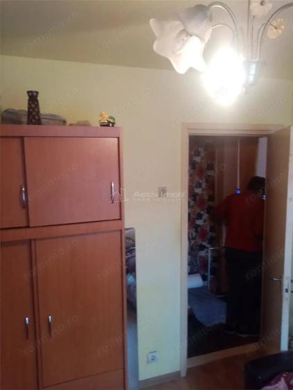 Apartament cu 2 camere semidecomandat în Aurel Vlaicu