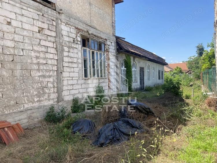 Casă cu Teren 652 Mp în Elisabetin