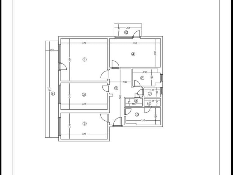 Apartament cu 4 camere decomandat în Central