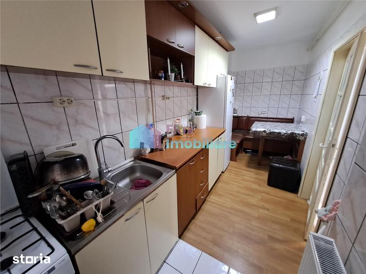 Apartament cu 3 camere decomandat în George Enescu