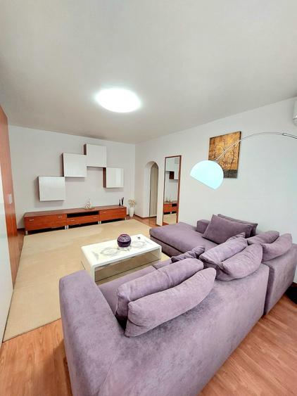Apartament cu 2 camere semidecomandat în Central