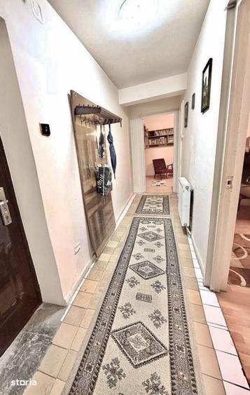 Apartament cu 3 camere decomandat în Dâmbu Pietros