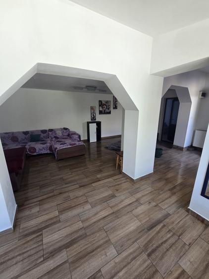 Casă cu 2 camere în Tărtășești