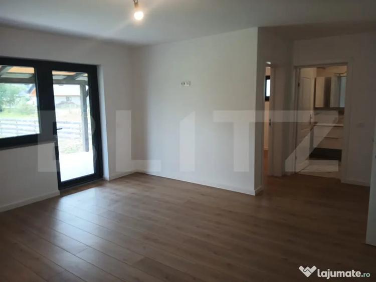 Casă cu 5 camere cu Teren 1675 Mp în Mănăstirea Humorului