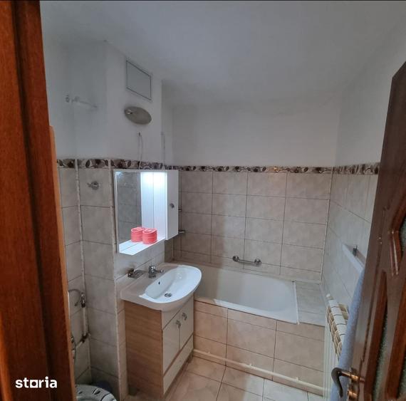 Apartament cu 2 camere decomandat, mobilat în Tomis I