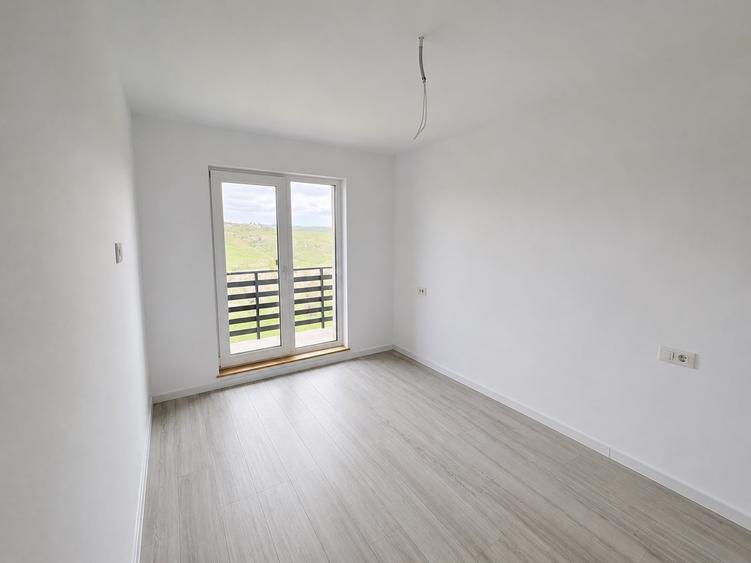 Casă individuală cu 4 camere cu Teren 230 Mp în Valea Lupului