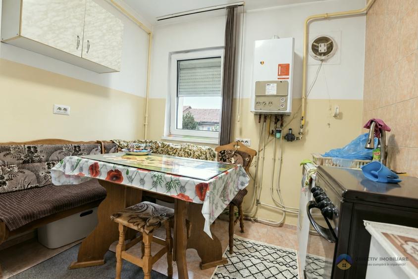 Apartament cu 2 camere semidecomandat în Precista