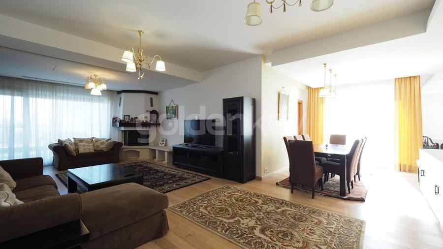 Apartament cu 4 camere decomandat, mobilat în Aviatorilor