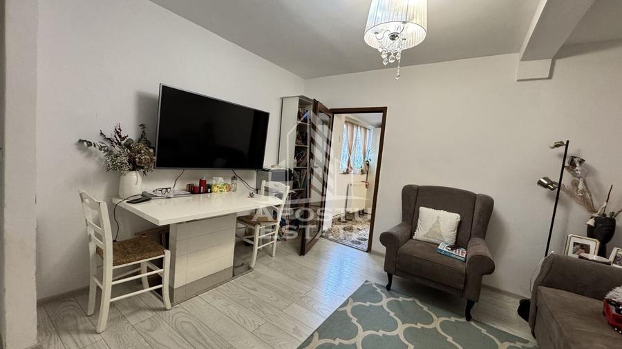 Apartament cu 3 camere semidecomandat, mobilat în Steaua