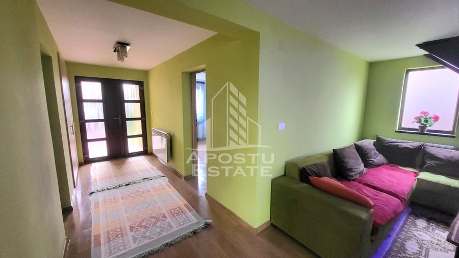 Casă individuală cu 3 camere cu Canalizare în Dumbrăvița