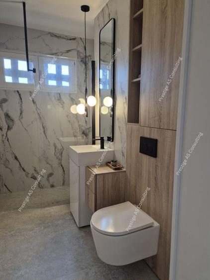 Apartament cu 3 camere semidecomandat, mobilat în Circumvalațiunii