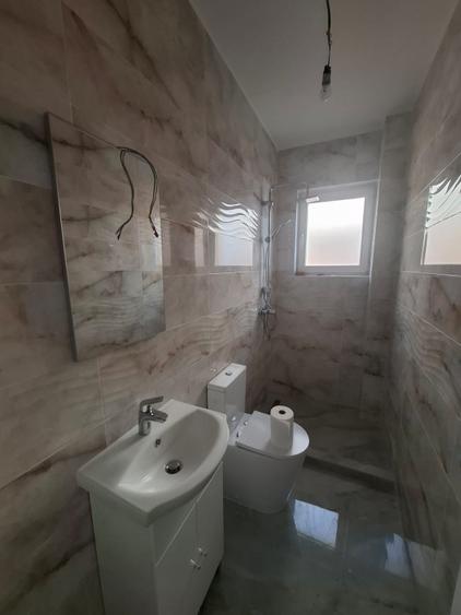 Duplex cu 5 camere cu Canalizare în Sânandrei