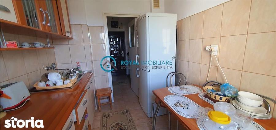 Apartament cu 2 camere decomandat în Cantacuzino