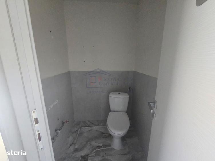 Spațiu comercial, de 125 mp, în Obcini