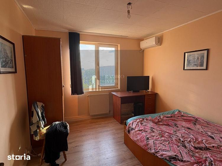 Apartament cu 3 camere decomandat în Berceni