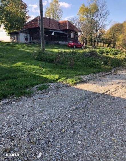 Casă cu 3 camere cu Teren 11200 Mp în Ciucea