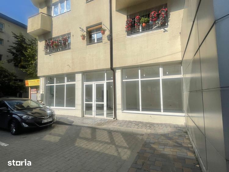 Spațiu comercial, de 72 mp, în Mioriței