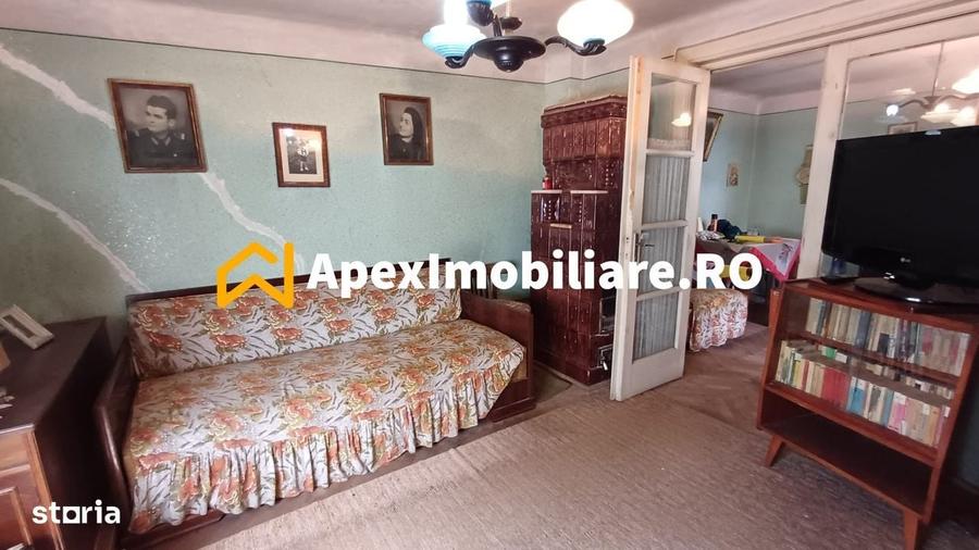 Casă cu 2 camere cu Teren 170 Mp în Petricani
